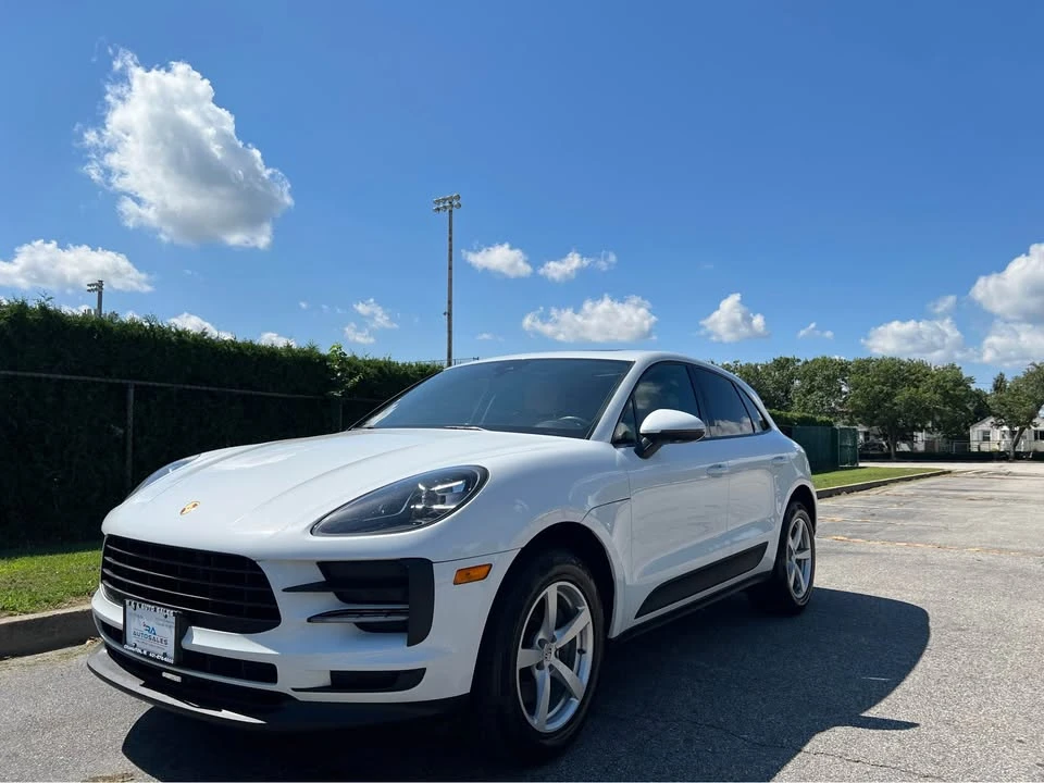 2019 Porsche Macan - Image 9 of 20