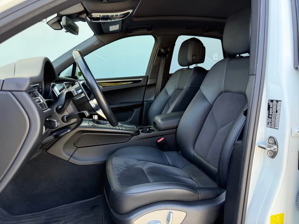 2019 Porsche Macan - Image 11 of 20