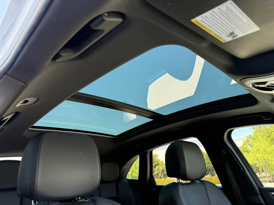 2019 Porsche Macan - Image 19 of 20