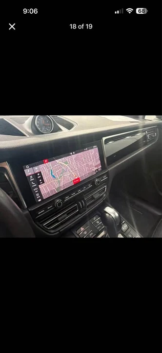2019 Porsche Macan - Image 18 of 19