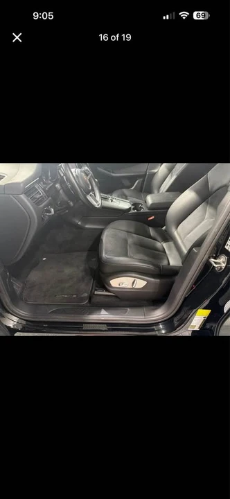 2019 Porsche Macan - Image 17 of 19