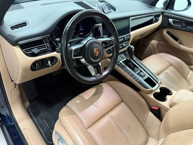 2019 Porsche Macan - Image 15 of 21