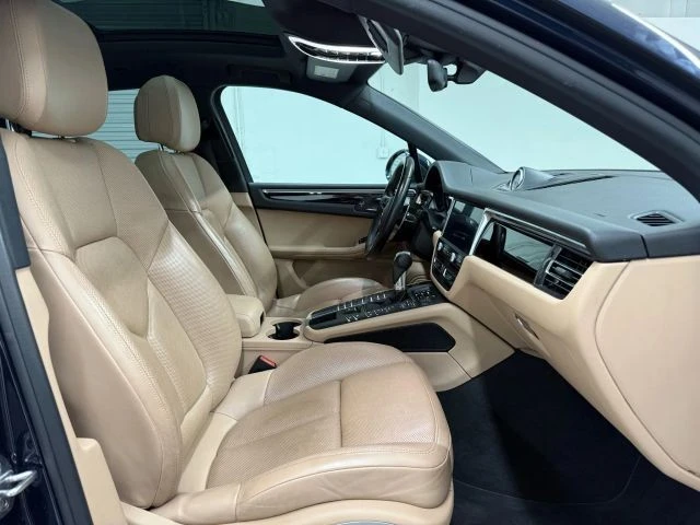 2019 Porsche Macan - Image 20 of 21