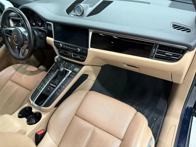 2019 Porsche Macan - Image 19 of 21