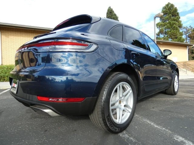 2019 Porsche Macan - Image 8 of 21