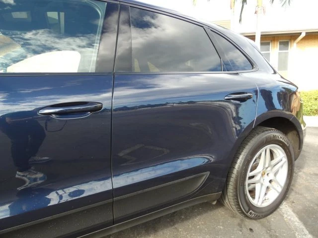 2019 Porsche Macan - Image 12 of 21