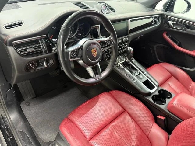 2019 Porsche Macan - Image 10 of 12
