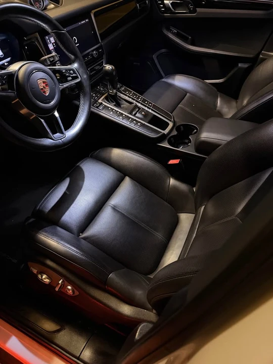 2019 Porsche Macan - Image 9 of 10