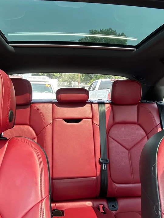 2019 Porsche Macan Turbo - Image 10 of 16