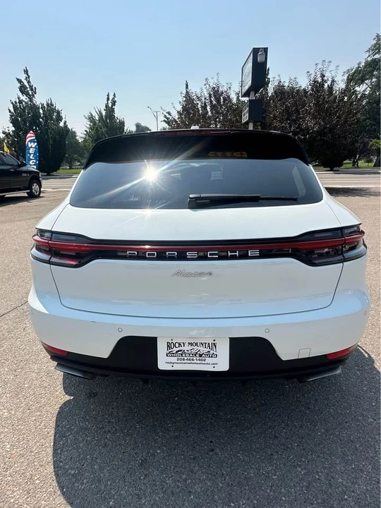 2019 Porsche Macan Turbo - Image 16 of 16