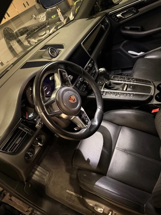 2019 Porsche Macan Turbo - Image 5 of 7