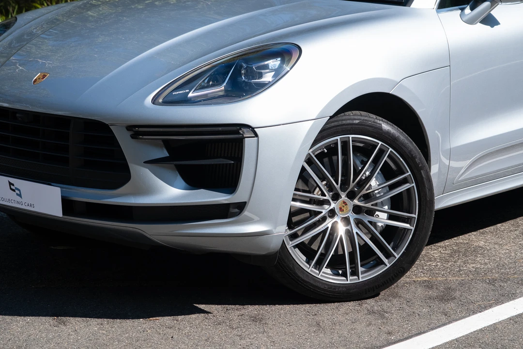 2019 Porsche Macan Turbo - Image 14 of 31