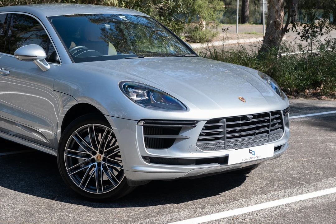 2019 Porsche Macan Turbo - Image 15 of 31