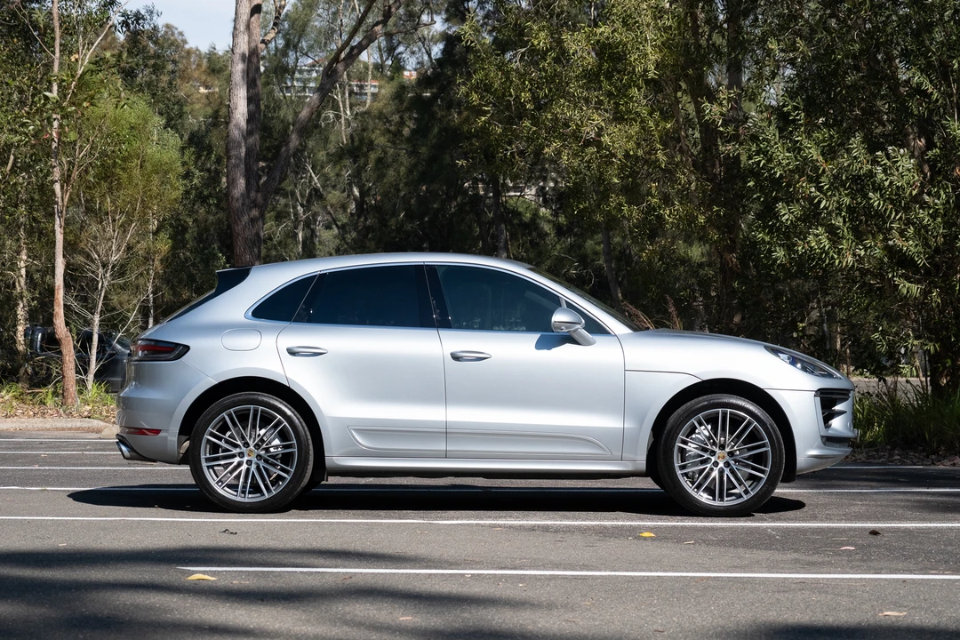 2019 Porsche Macan Turbo - Image 7 of 31