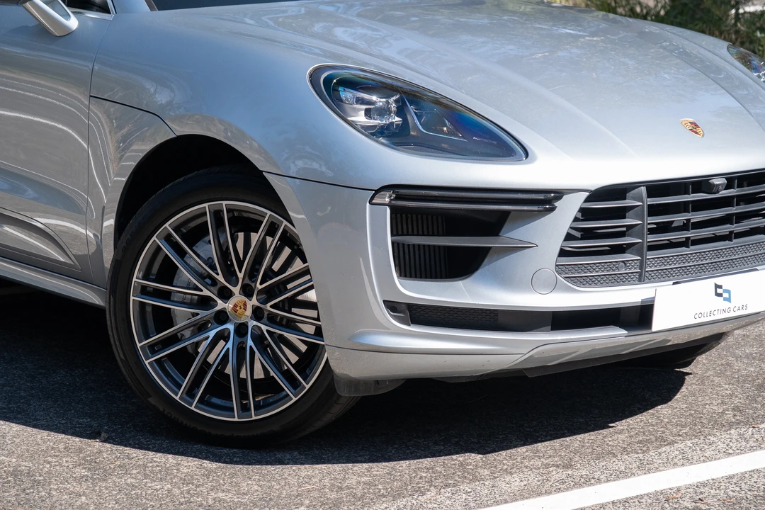 2019 Porsche Macan Turbo - Image 18 of 31