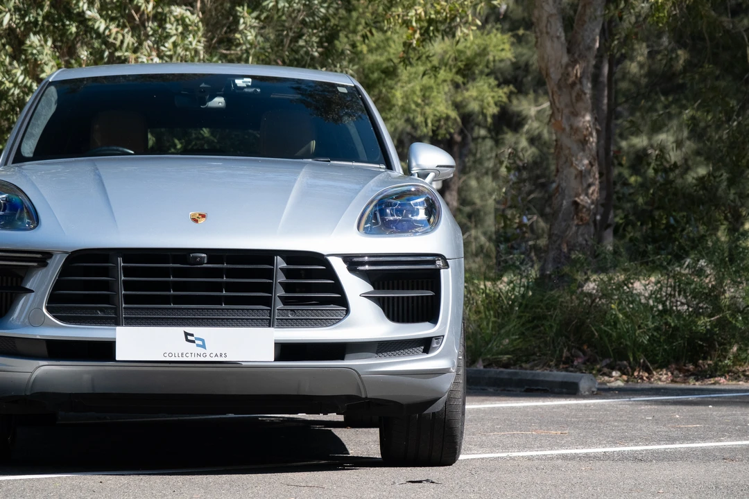 2019 Porsche Macan Turbo - Image 17 of 31