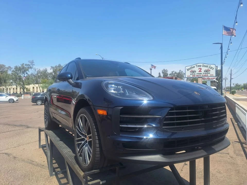 2019 Porsche Macan Turbo - Image 2 of 4