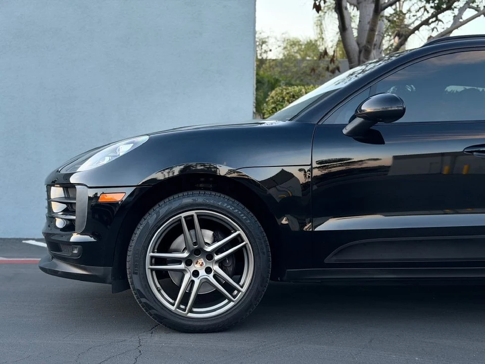 2019 Porsche Macan - Image 9 of 21