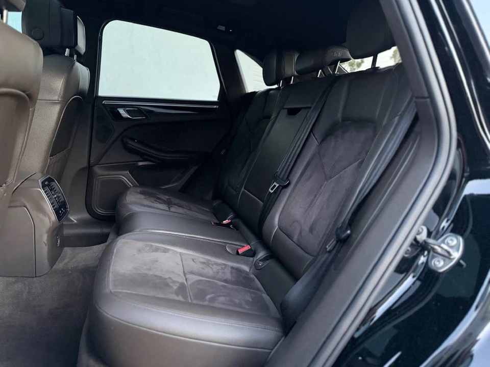 2019 Porsche Macan - Image 21 of 21