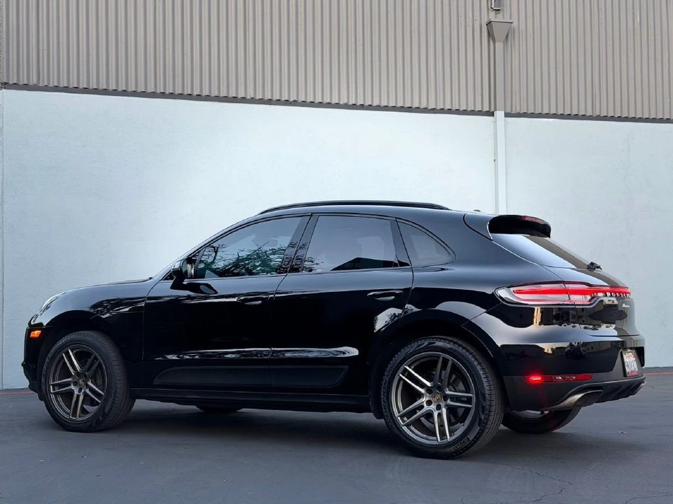 2019 Porsche Macan - Image 13 of 21