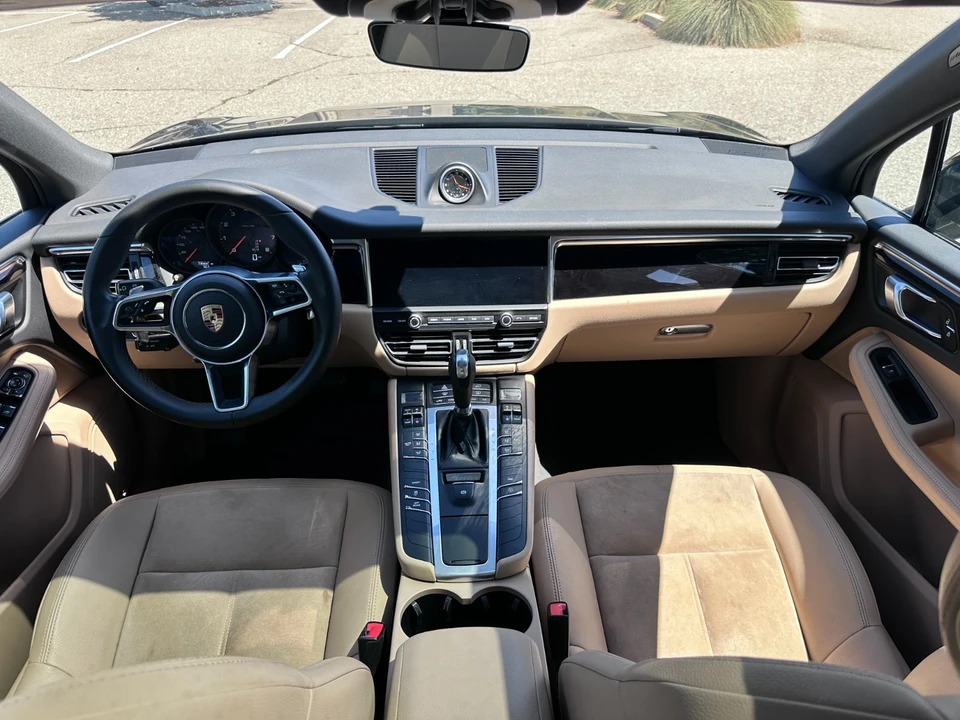 2019 Porsche Macan - Image 17 of 22
