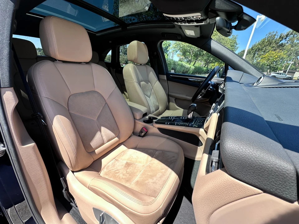 2019 Porsche Macan - Image 14 of 22