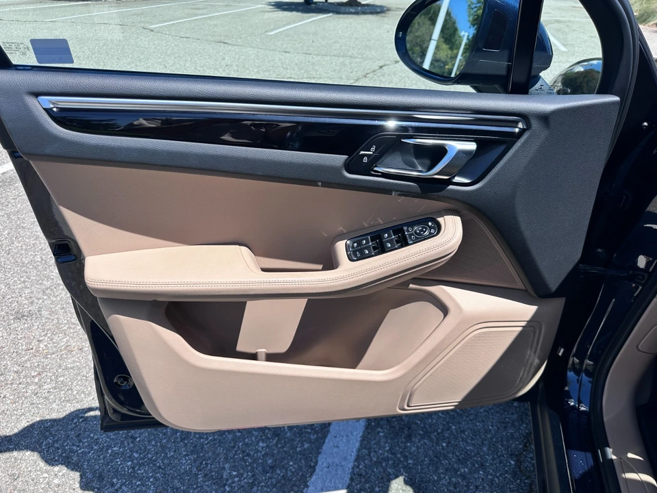 2019 Porsche Macan - Image 11 of 22