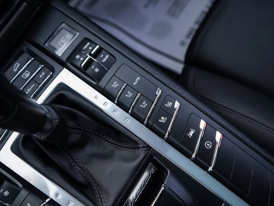 2019 Porsche Macan - Image 13 of 20
