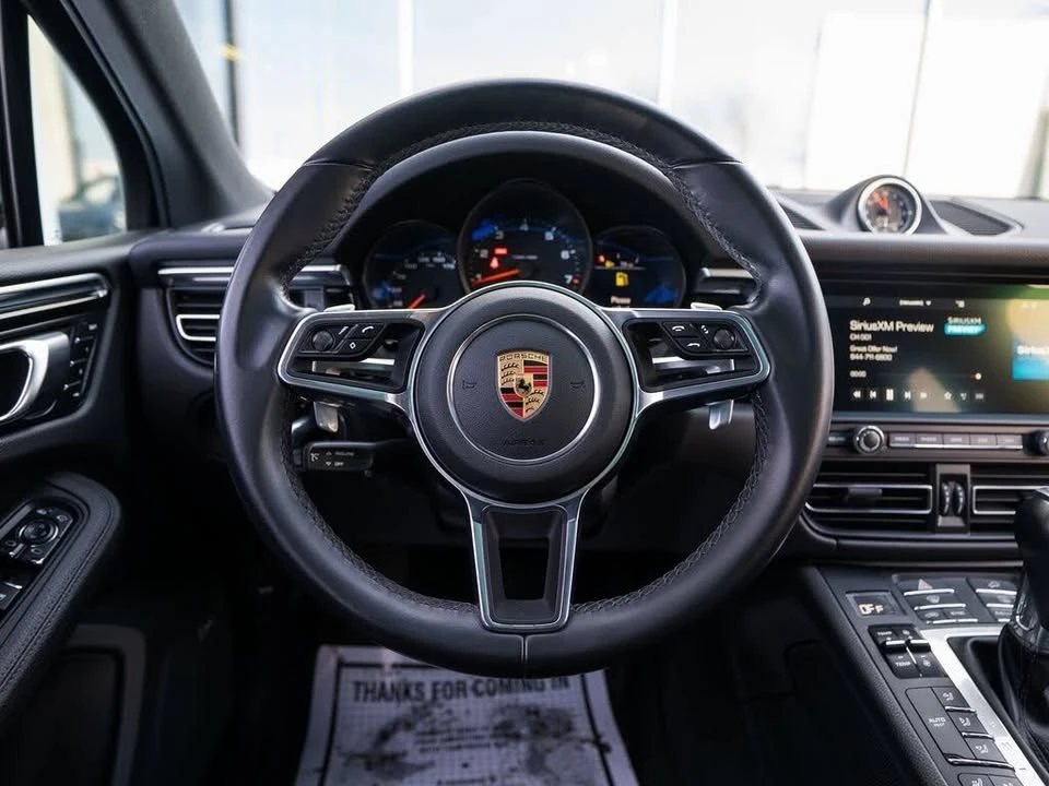 2019 Porsche Macan - Image 17 of 20