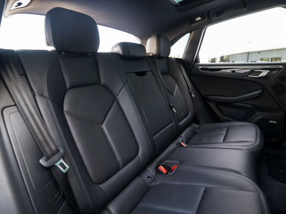 2019 Porsche Macan - Image 19 of 20