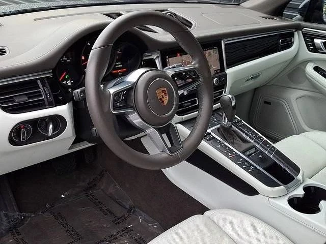 2019 Porsche Macan - Image 4 of 5