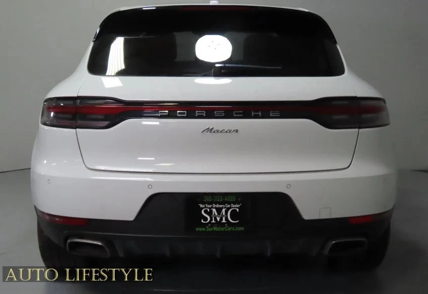 2019 Porsche Macan - Image 12 of 21