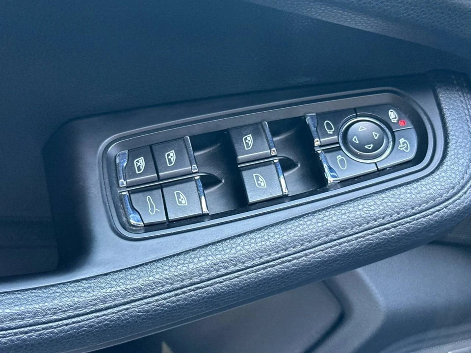 2019 Porsche Macan - Image 5 of 5