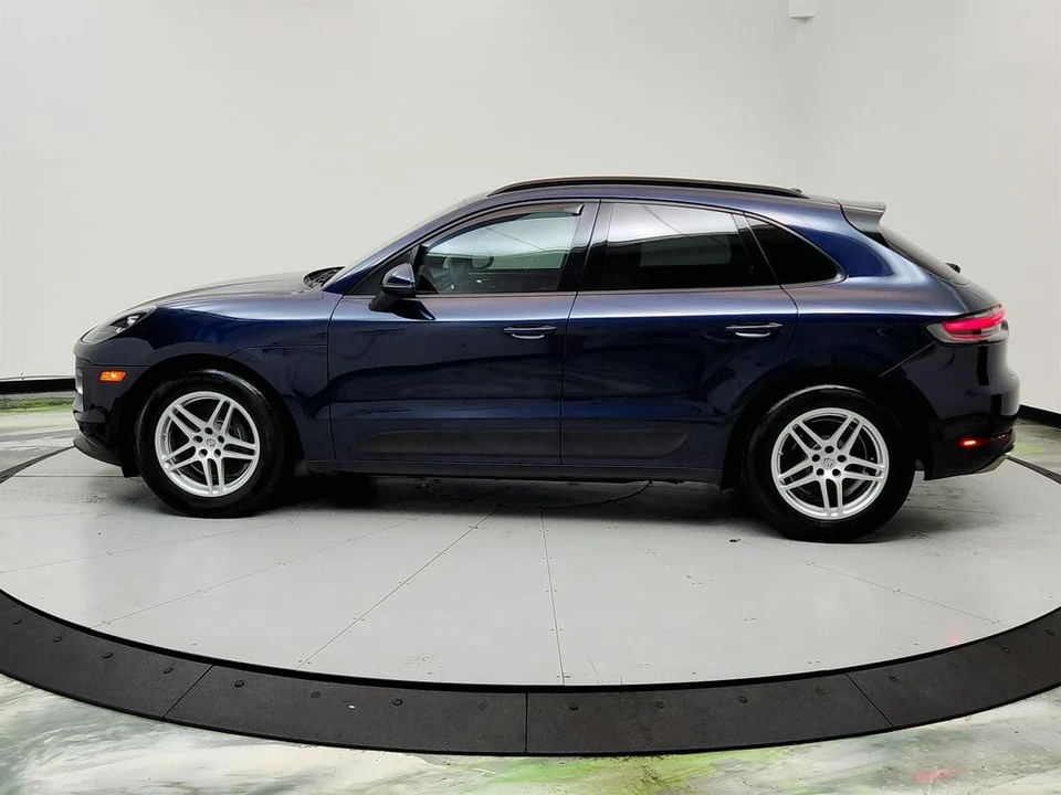2019 Porsche Macan - Image 8 of 12