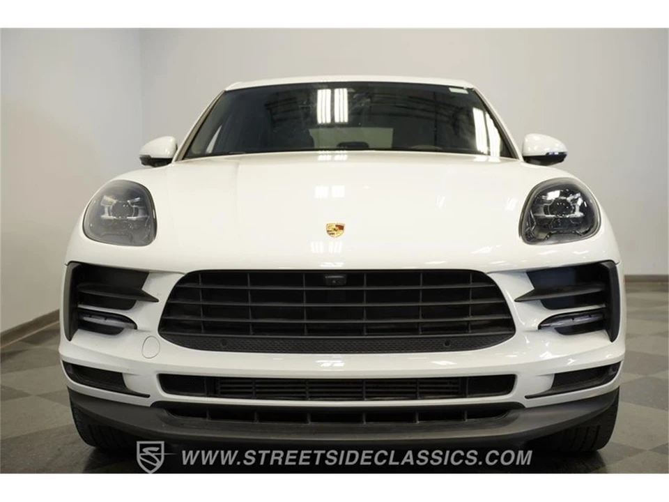 2019 Porsche Macan - Image 17 of 31