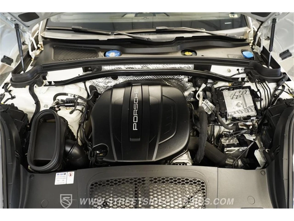 2019 Porsche Macan - Image 2 of 31