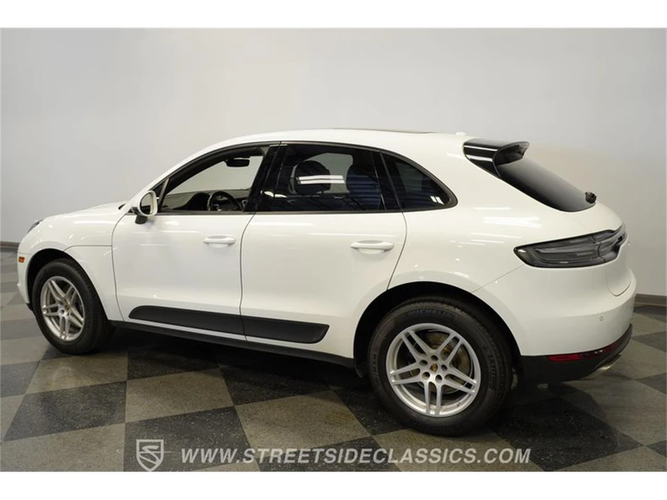 2019 Porsche Macan - Image 8 of 31