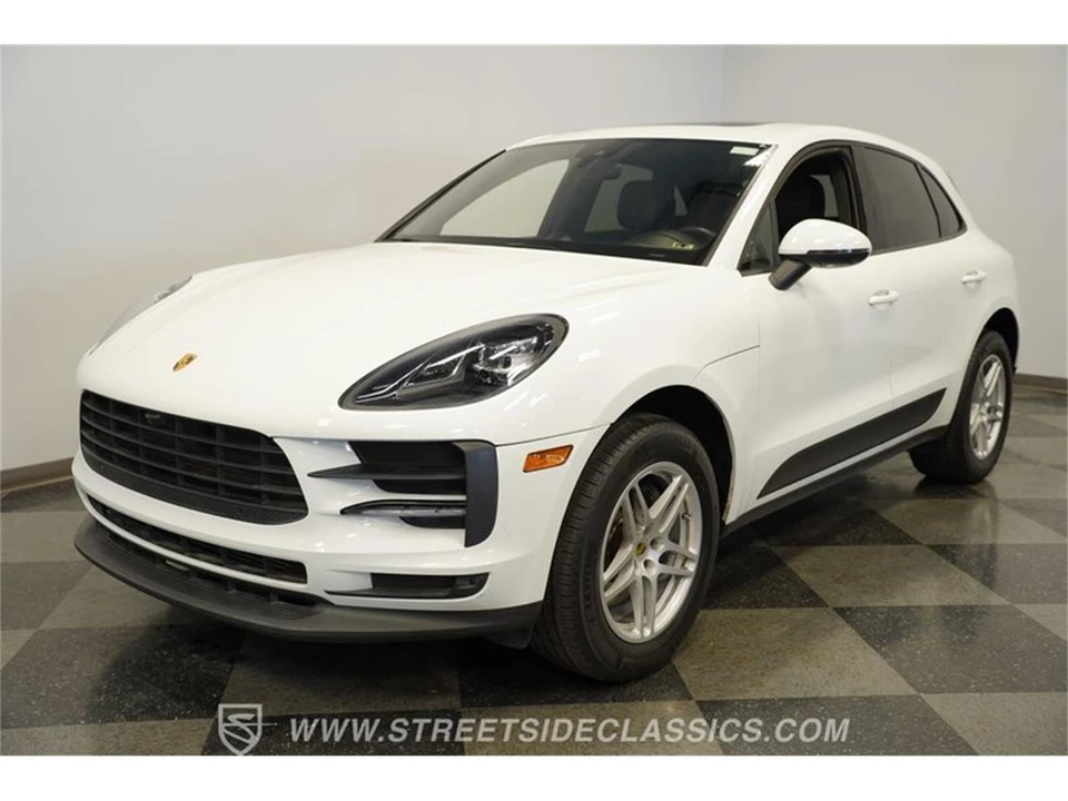 2019 Porsche Macan - Image 18 of 31