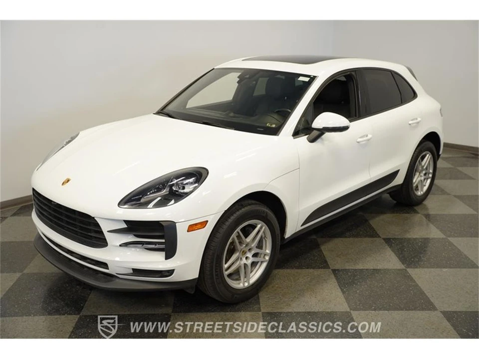 2019 Porsche Macan - Image 19 of 31