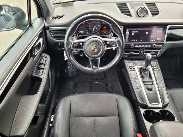 2019 Porsche Macan - Image 11 of 12