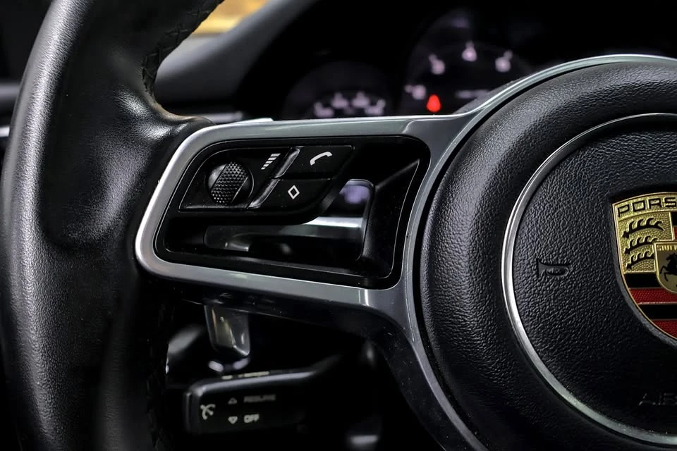 2019 Porsche Macan - Image 14 of 20