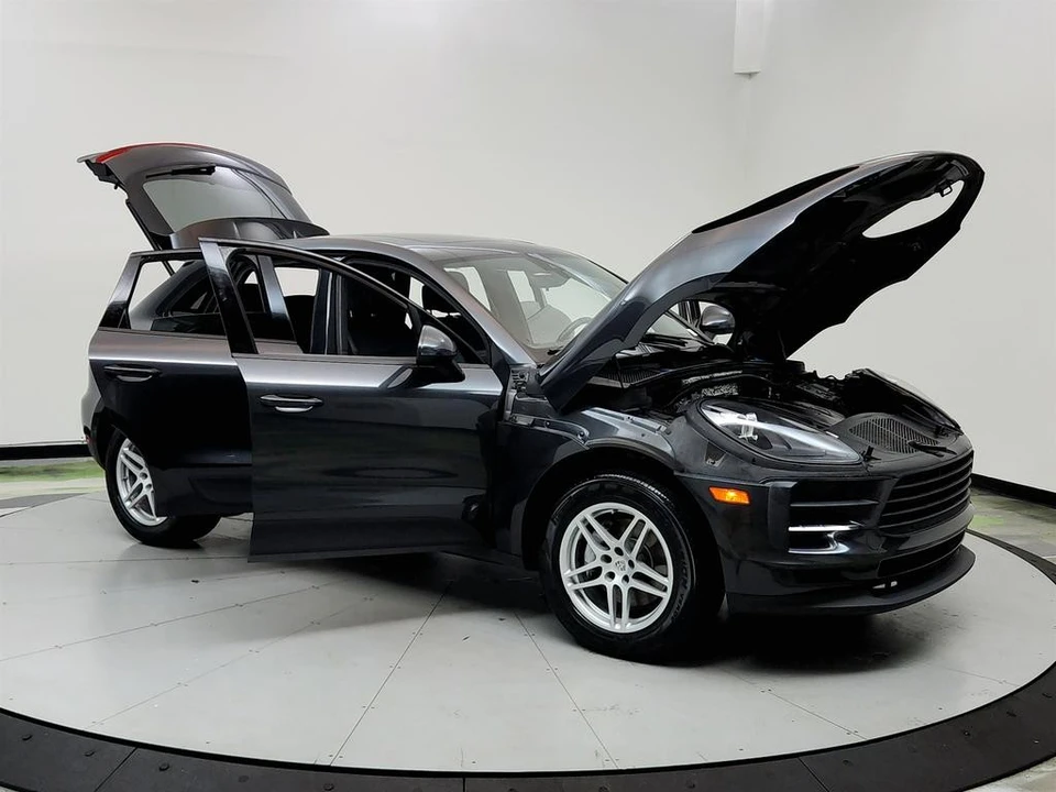 2019 Porsche Macan - Image 10 of 12