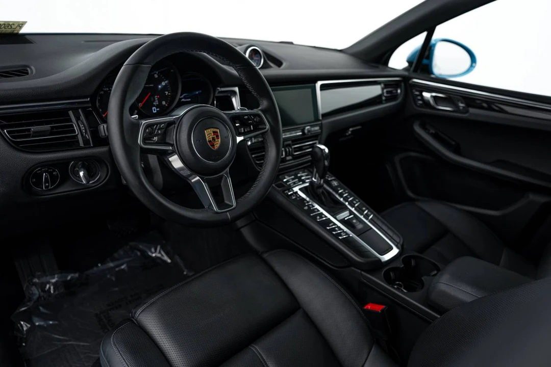 2019 Porsche Macan - Image 4 of 5