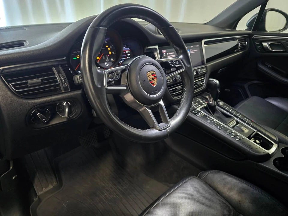 2019 Porsche Macan - Image 4 of 5