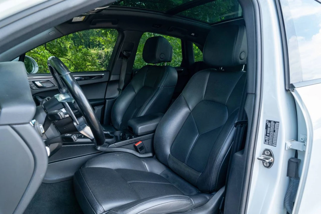 2019 Porsche Macan - Image 5 of 5