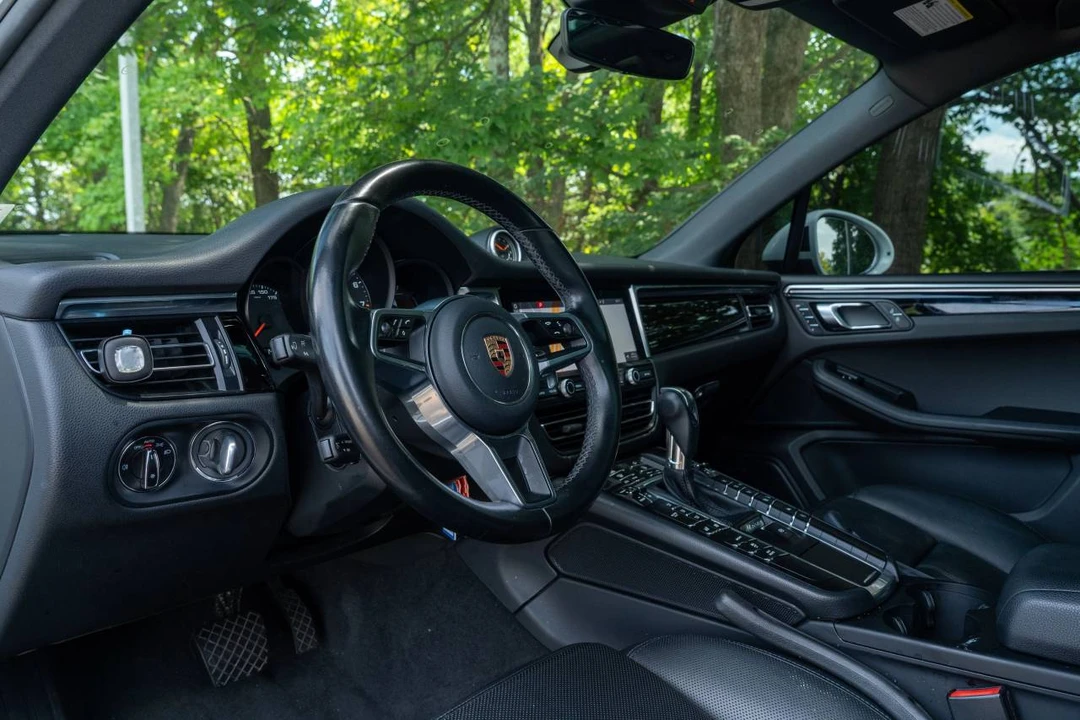 2019 Porsche Macan - Image 4 of 5