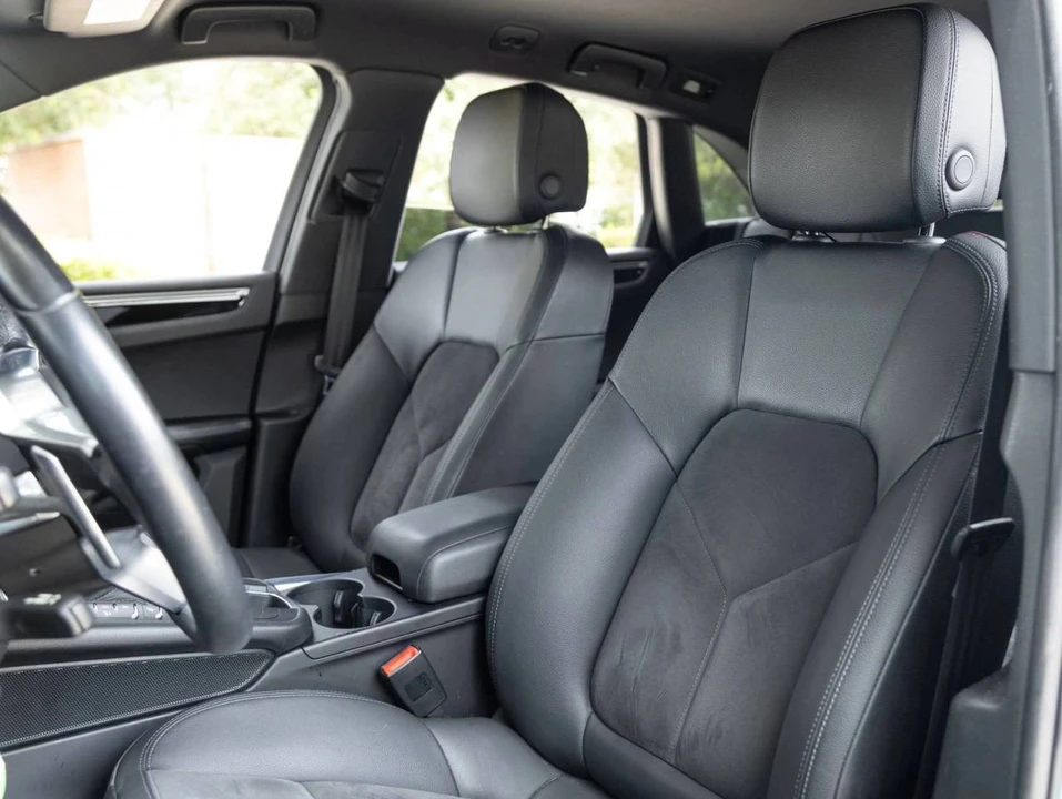 2019 Porsche Macan - Image 4 of 5