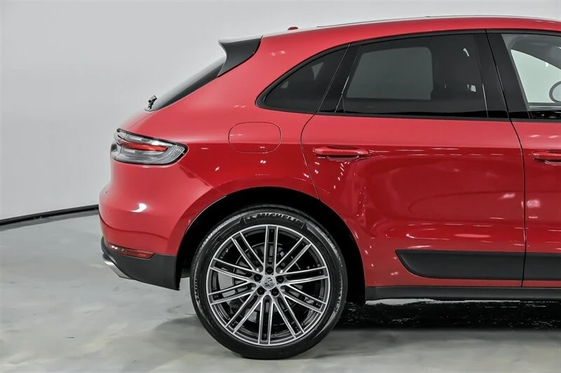 2019 Porsche Macan - Image 13 of 21