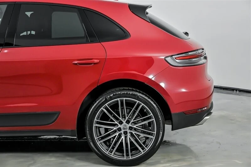 2019 Porsche Macan - Image 9 of 21