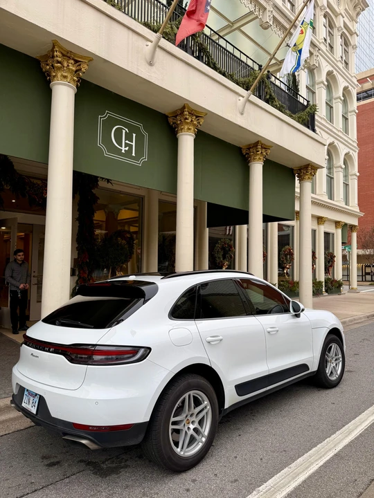 2019 Porsche Macan - Image 12 of 31
